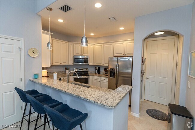 Building Photo - 11796 Paseo Grande Blvd Rental