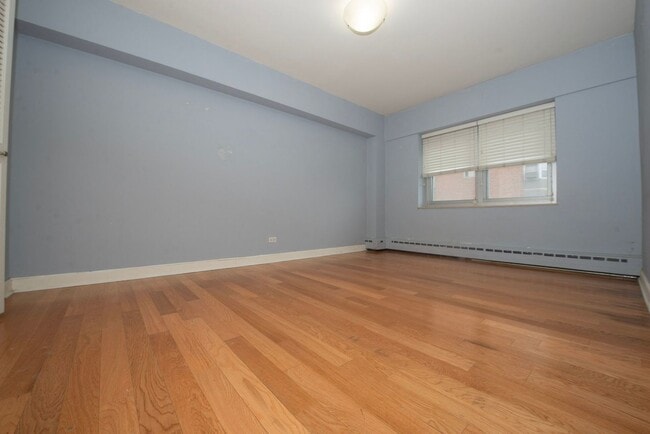 Photo - 4950 N Marine Dr Unidad 802