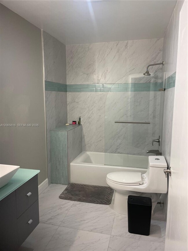 Photo - 246 Avenue L