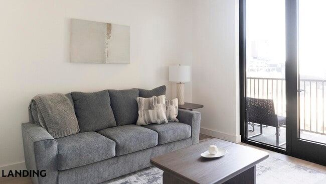 1007 S Mint St Unit 819