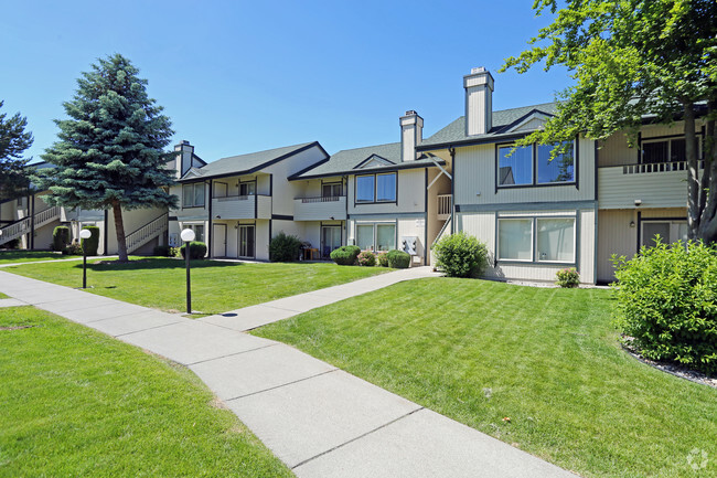 Building Photo - Cedar Chateau Estates Rental