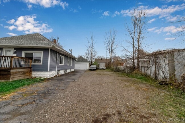 Photo - 114 Sawyer Ave