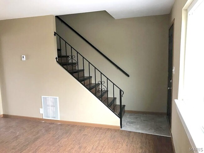 Photo - 308 Biggs Dr Unit C