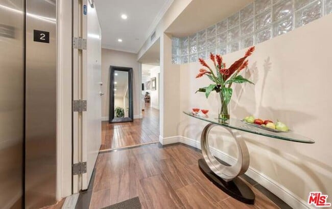 Photo - 918 S Wooster St Unidad 2