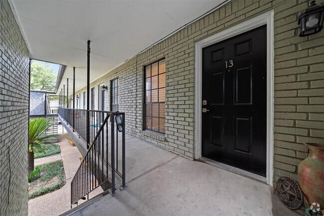 Building Photo - 3402 Garrott St Unit 13 Rental