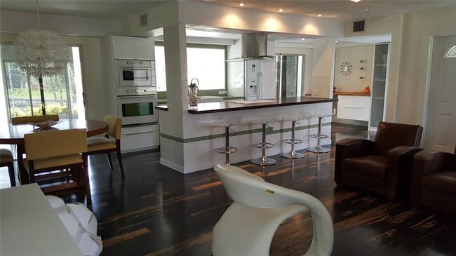 Photo - 7108 NW 66th St