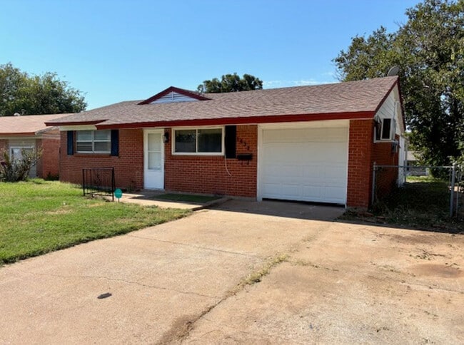 Photo - 1632 Parkdale Dr