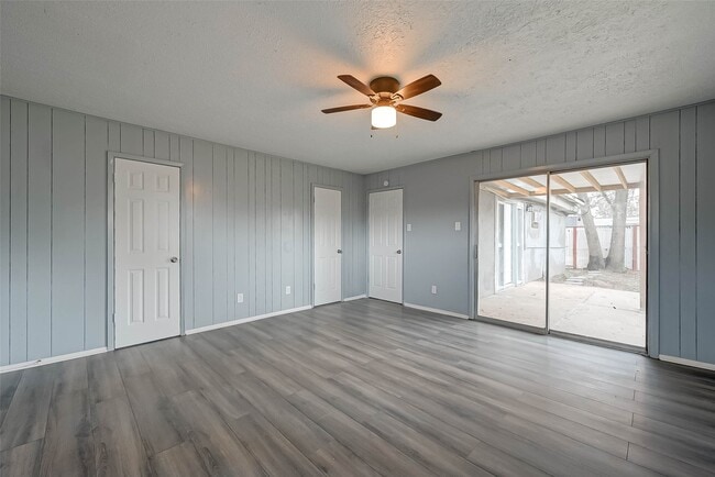 Photo - 2111 Rosemead Dr