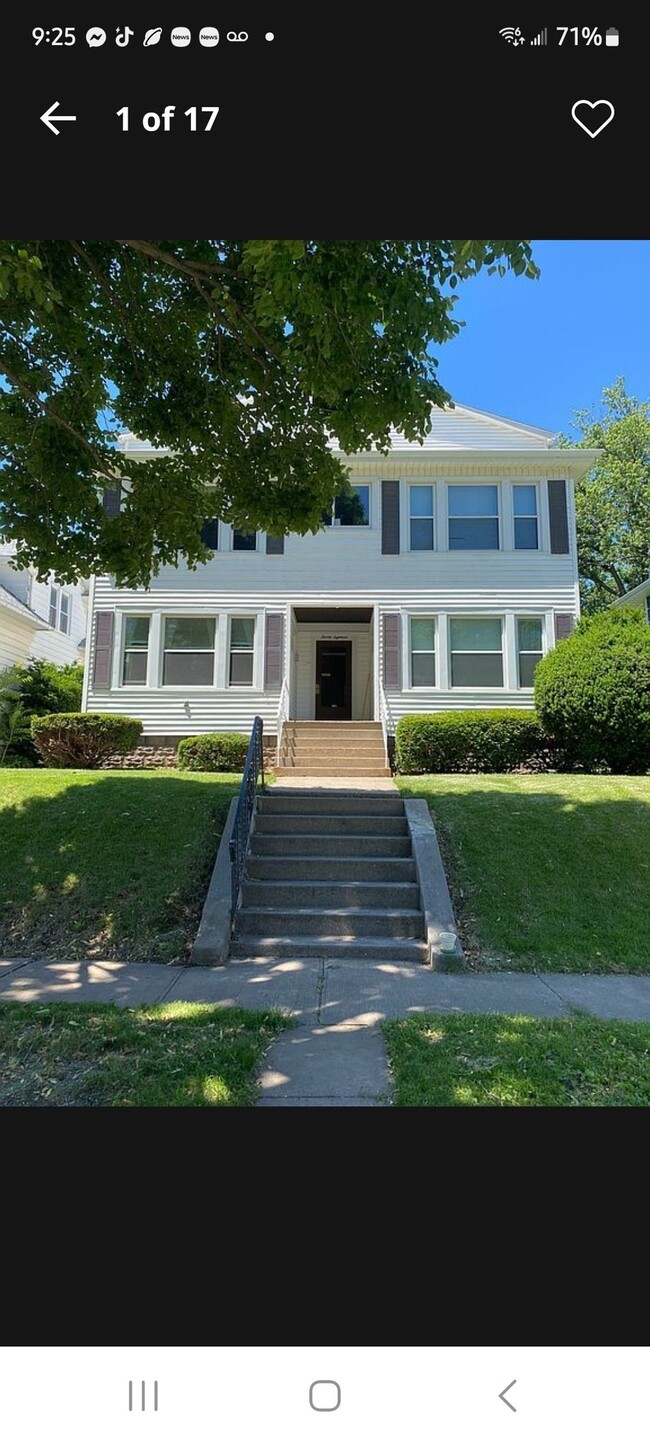 Building Photo - 2018 Lillie Ave Unit 1