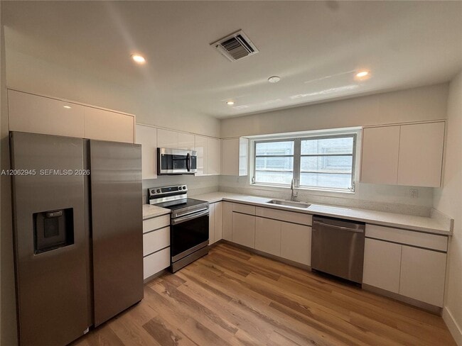 Photo - 1532 Trillo Ave