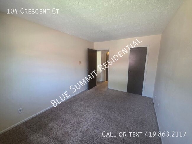 Photo - 104 Crescent Ct