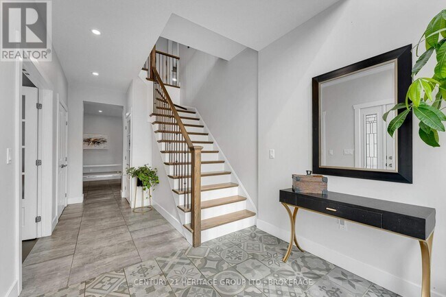 Photo - 90 Aragon Rd