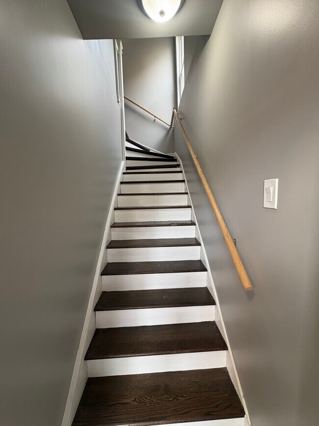 Photo - 7414 S Maryland Ave Unit 2