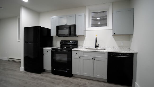 Photo - 15 Hungerford Terrace Unit 4