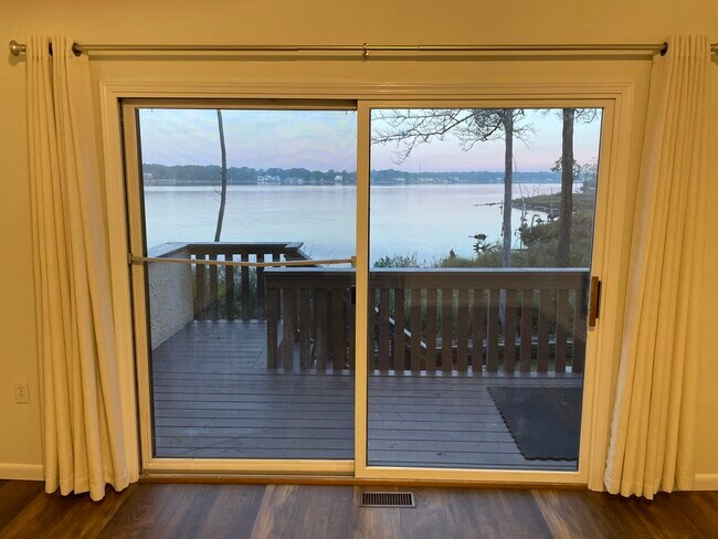 Photo - 30 Marina Cove Dr