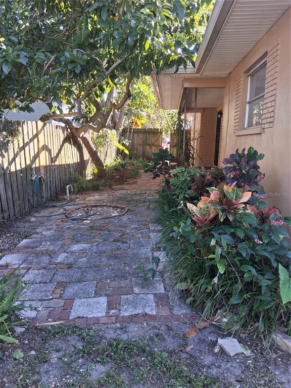 Photo - 710 4th Ave NW