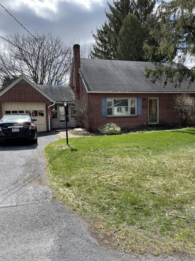 Photo - 218 Pine Tree Ave