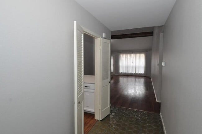 Photo - 3700 Steck Ave