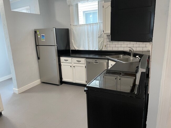 Photo - Beautiful 3bedroom 1.5 bath