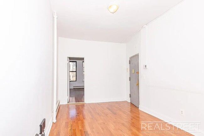 Photo - Stylish & Spacious Apartment in the Heart of Bushwick Unit 2L