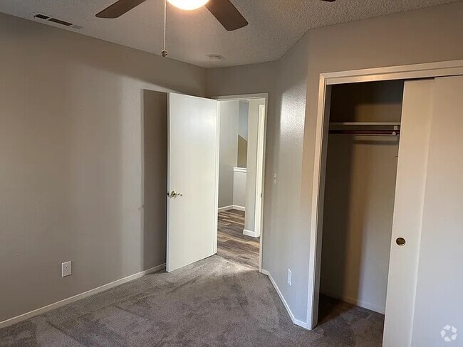 Building Photo - 9950 N Canyon Creek Ln Rental