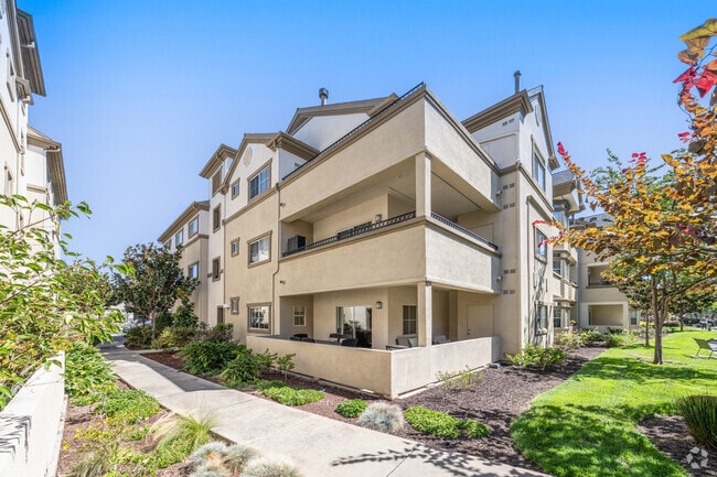 Exterior - Sycamore Bay