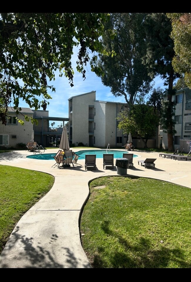 Pool area open till 11pm - 21800 Schoenborn St Unit 2177