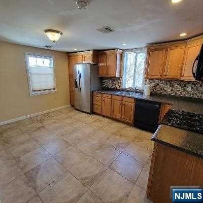 Photo - 12-14-14 1st St