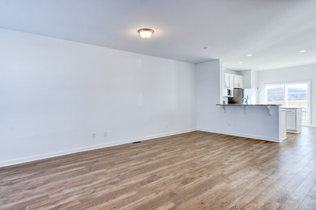 Photo - 223 Addison Ct