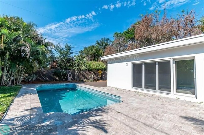 Photo - 1537 NW 6th Ave House