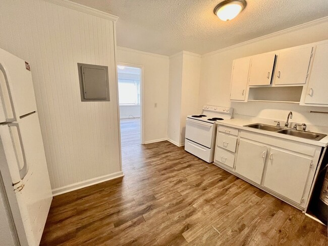 Photo - Lawn Care Included in Jville City Limits!