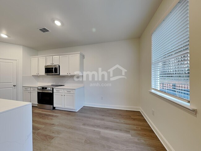 Photo - 1498 Aquamarine Dr