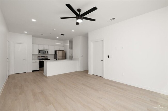 Photo - 7 N Ware Rd