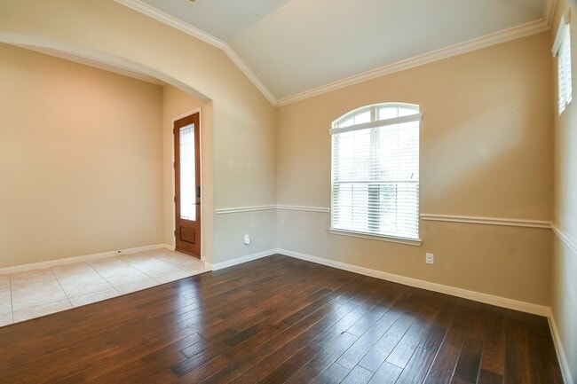 Photo - 1619 Ralston Branch Way