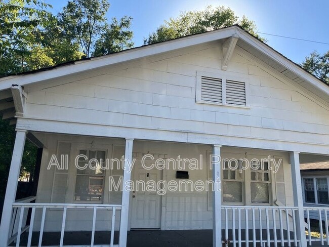 Photo - 506 15th St N