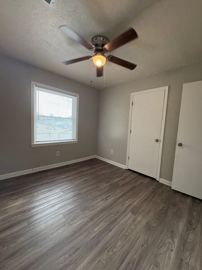 Photo - 2 Bed 1 Bath Single Family Home