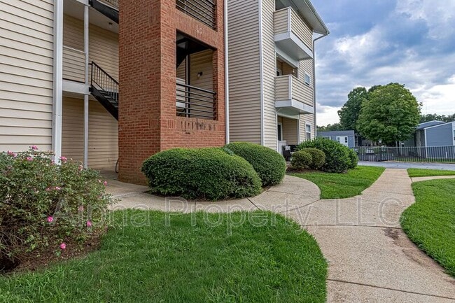 Photo - 2601 Duncan Chapel Rd Unit J202