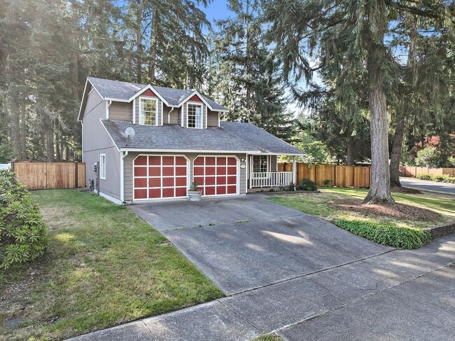 Lakeside Living in Lacey's Lake Forest Nei... - Lakeside Living in Lacey's Lake Forest Nei... House