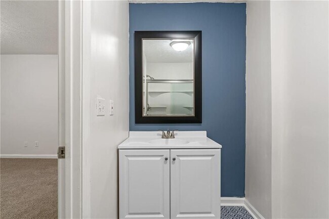 Photo - 6290 Love St