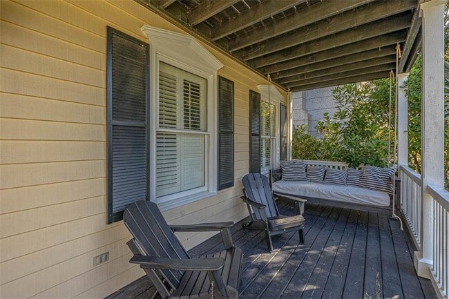 Photo - 122 Rosemont St