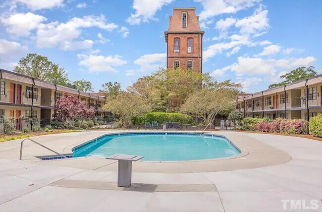 Piscina - 807 W Trinity Ave Unidad Furnished Condo