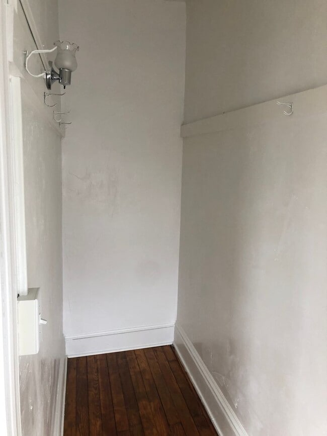 Photo - 1 Bedroom 1 Bath, 2nd Floor on the Avenues-York City SD