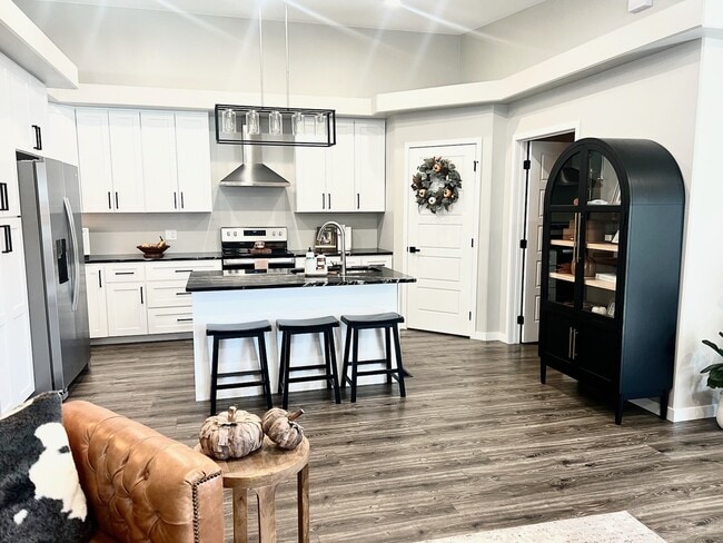 Photo - 1815 3rd St NW