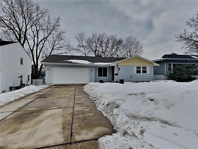 Building Photo - 2921 W 70 1/2 St