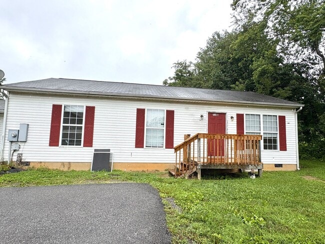 Building Photo - Roanoke St Unit Roanoke - 710-A Rental