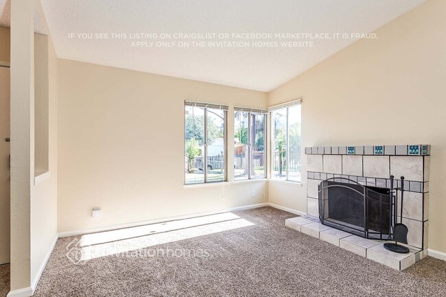 Photo - 341 Amber Ave