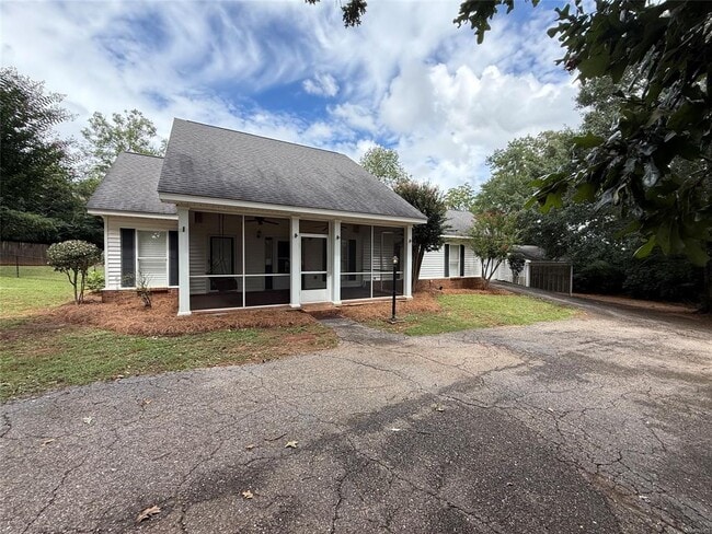 Building Photo - 2381 Rocky Mt Rd Rental