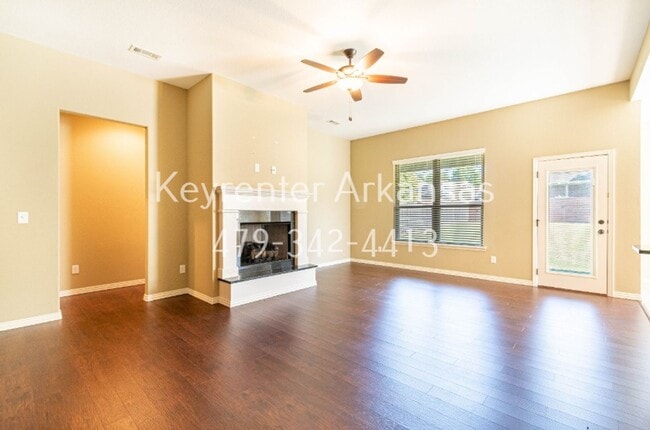 Photo - 4870 Castlewood Ln Unit 4872