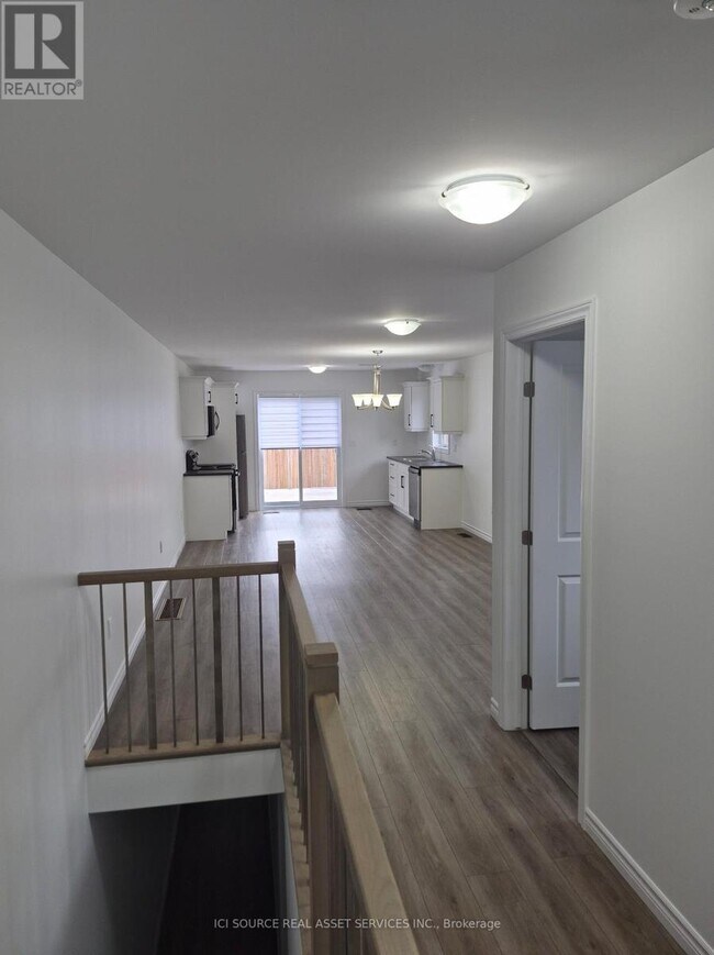 Photo - 120 Sienna Ave