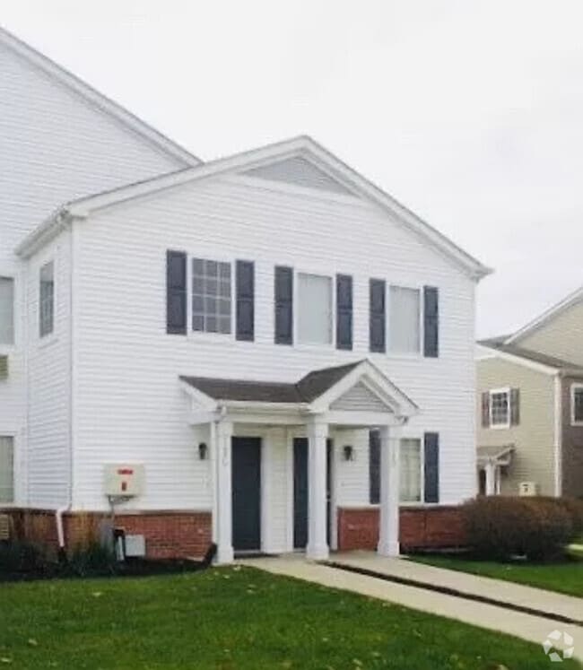 Building Photo - 148 Bertram Dr Unit L Rental